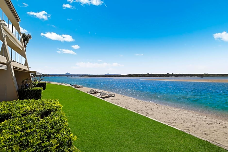 Noosa Harbour Resort