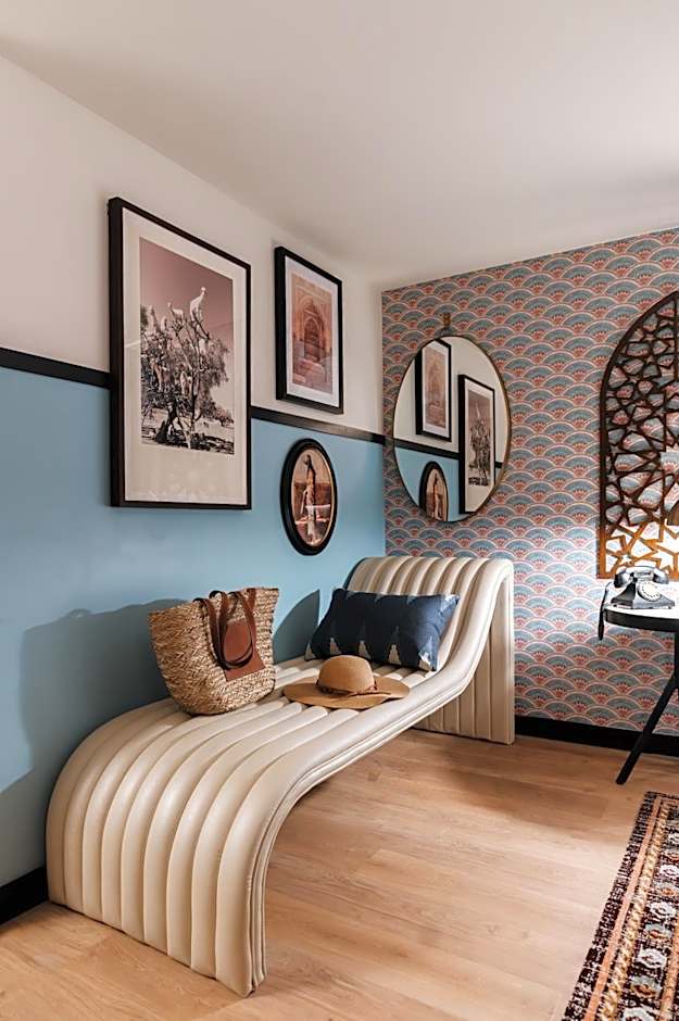 UNCOMMONER HOTEL by Reverie Boutique Collection