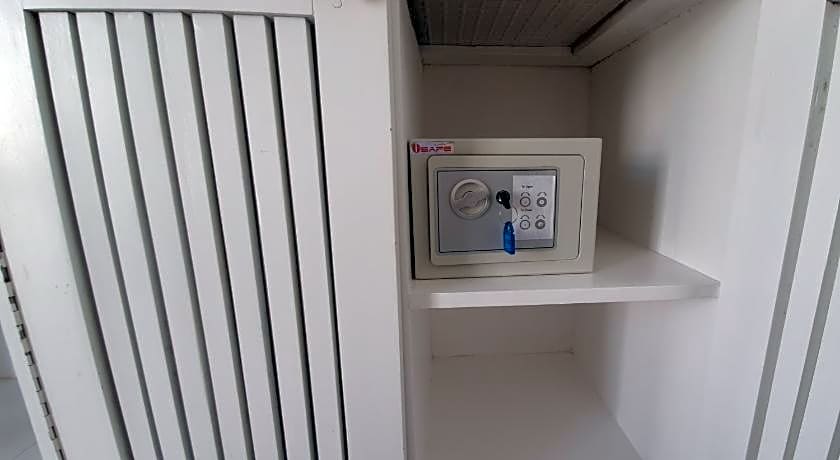 Clubboracay Apartelle