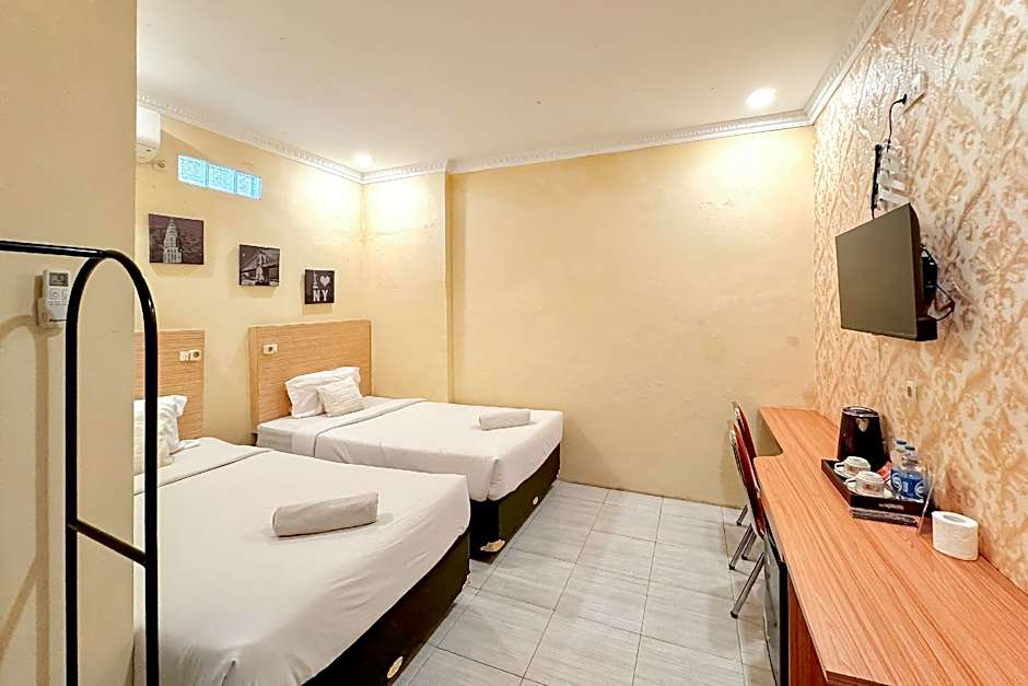 Perdana Kasih Hotel Pemuda Klaten Mitra RedDoorz