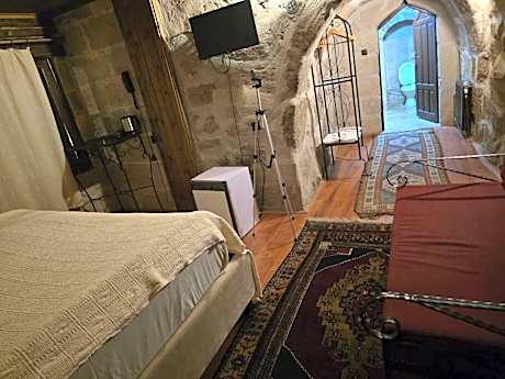 Double or Twin Cave Room