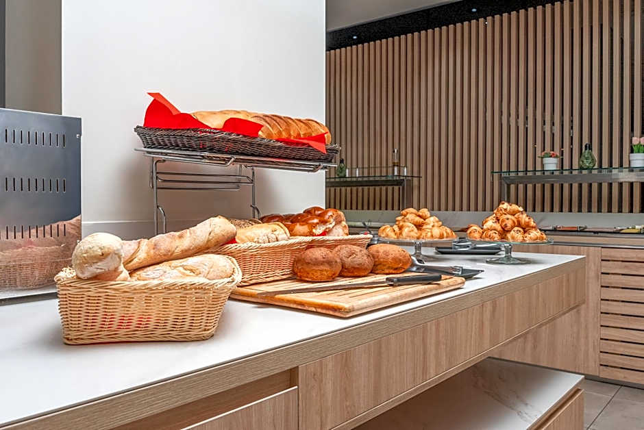 Akeah Verdi Budapest