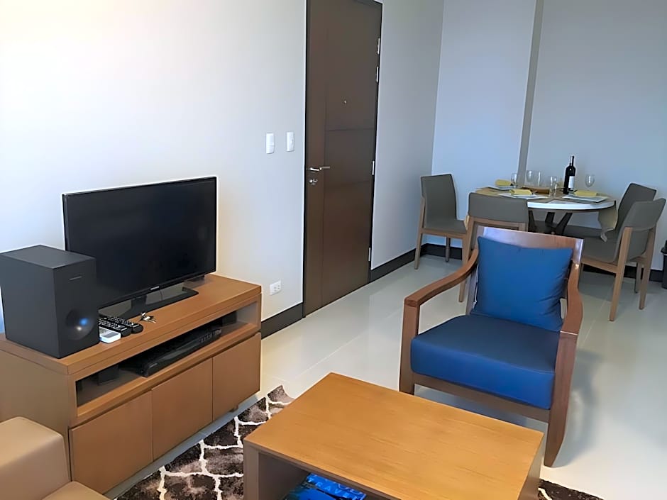 MACTAN NEWTOWN EXECUTIVE STUDIO
