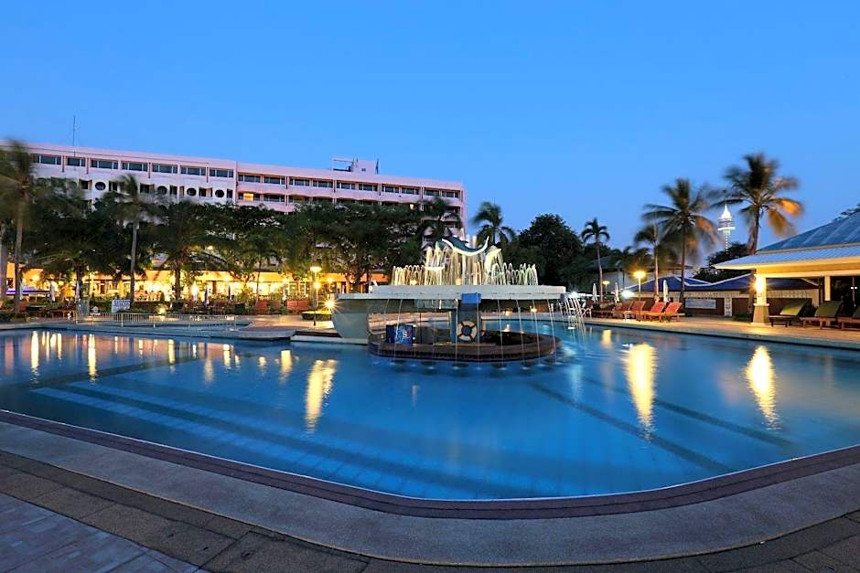 Asia Pattaya Hotel (SHA Extra Plus)