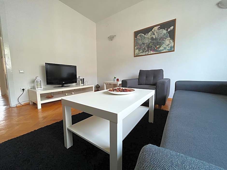 M - Square Private Rooms