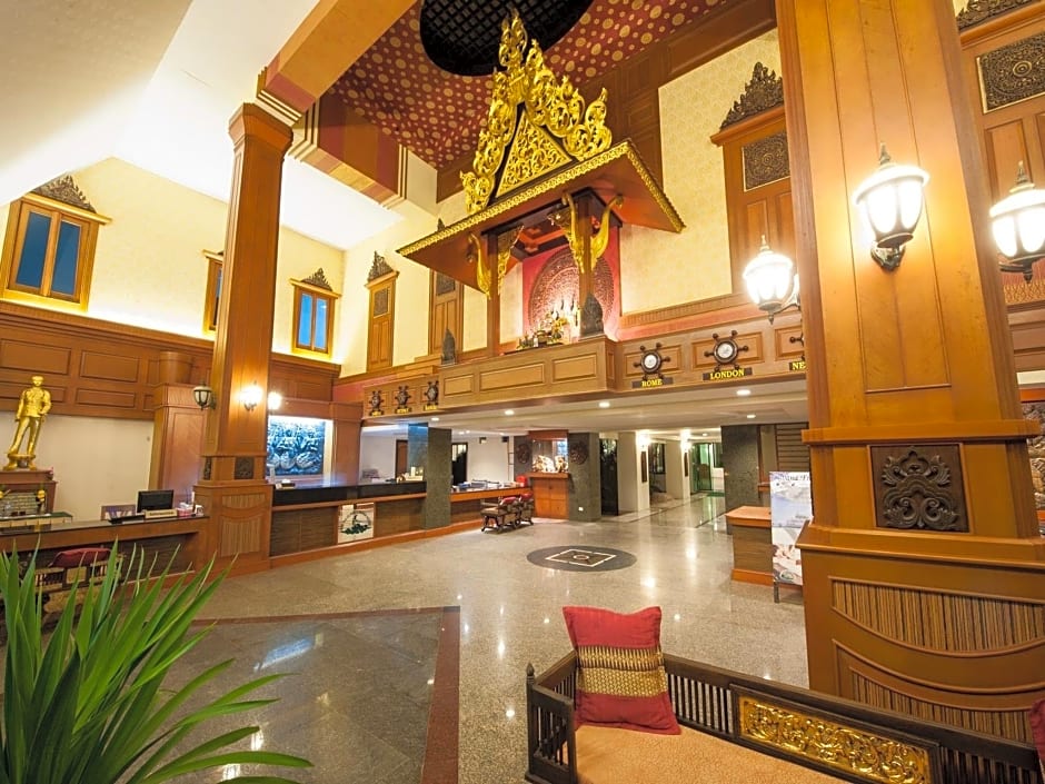 Phi Phi Island Cabana Hotel