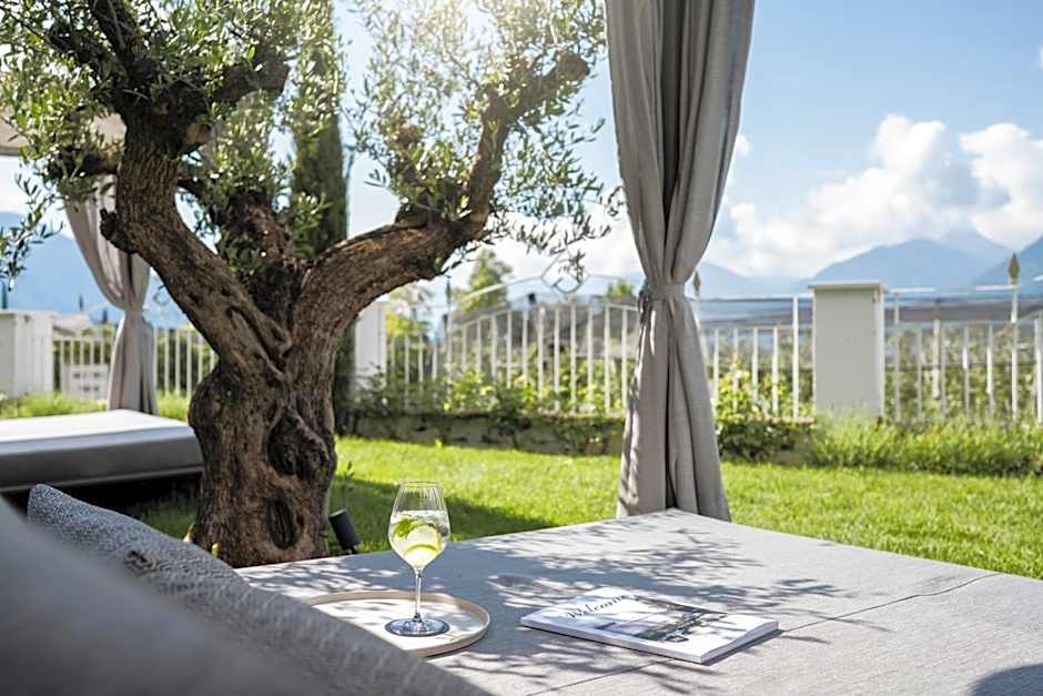 Small & Beautiful Hotel Gnaid