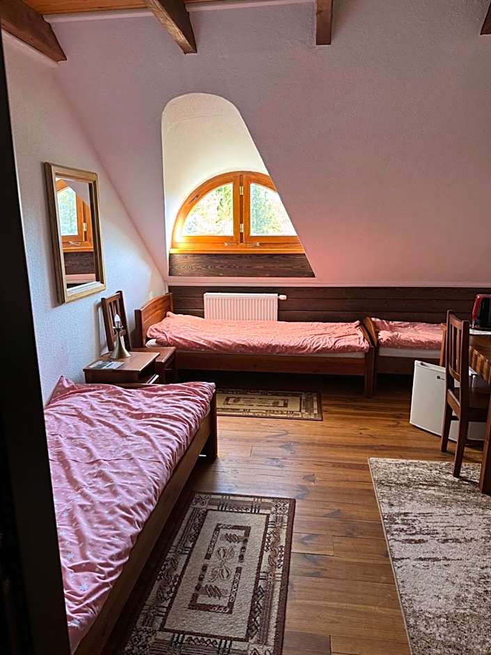 Dworek Mieldziczowka