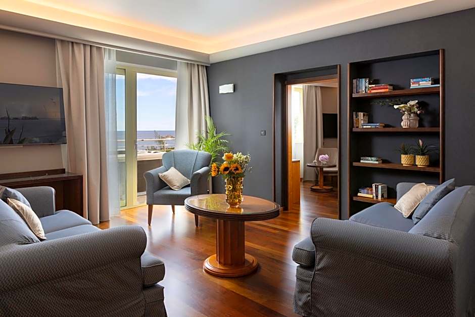 Hotel More