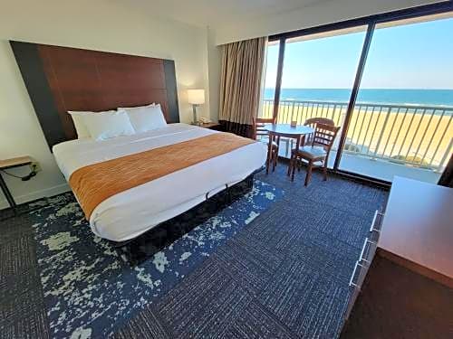 Coastal Hotel & Suites Virginia Beach - Oceanfront