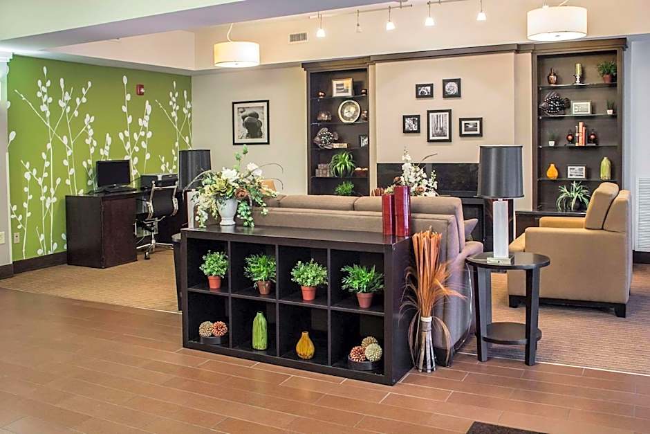 Sleep Inn & Suites Harbour Pointe