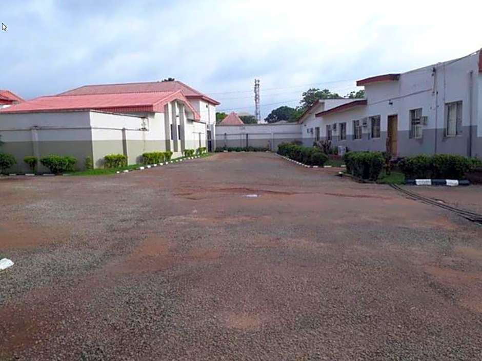 Filbon Hotel & Gardens