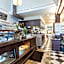 Cafe & Guest House Nagonoya