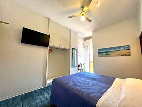 Classic Quadruple Room
