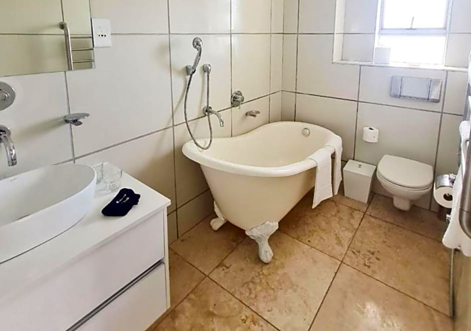 Diaz Ocean View Hotel