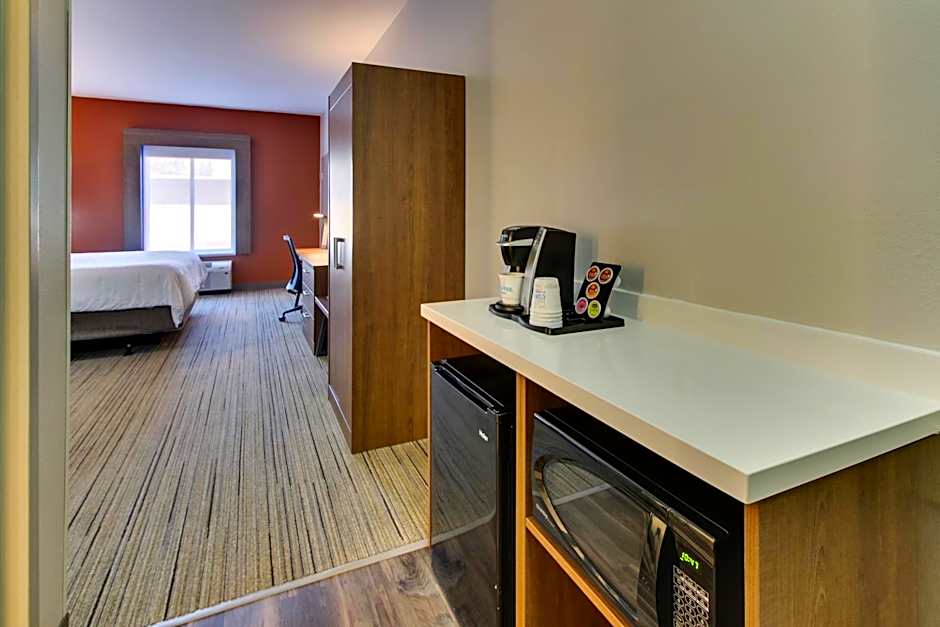 Holiday Inn Express Hotel & Suites - Atlanta/Emory University Area By IHG