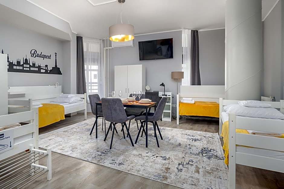 Downtown Apartment House Orange