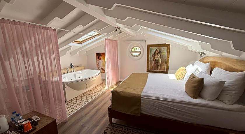 Rebetiko Hotel