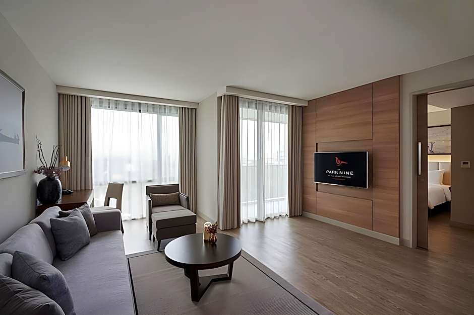 The Park Nine Hotel Suvarnabhumi (SHA Extra Plus)