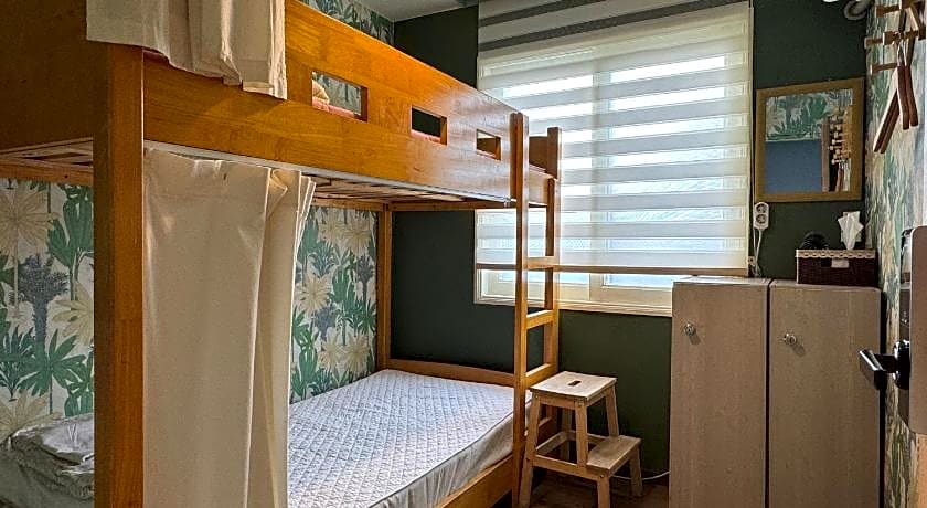 Greenday Guesthouse