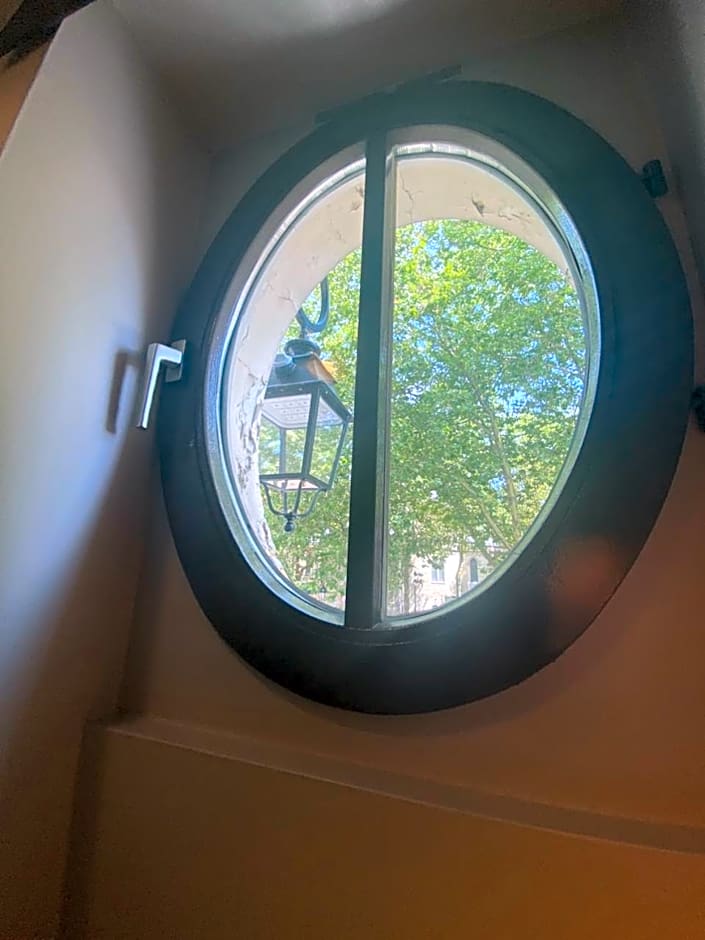 Hotel Paris Vesinet -ex Auberge des 3 Marches