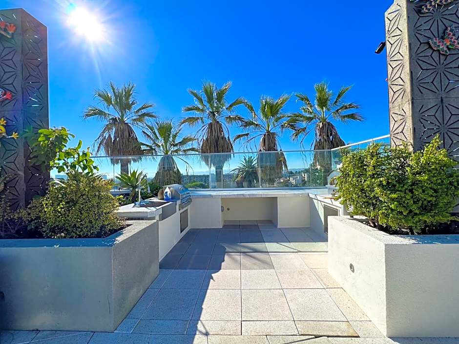 Downtown Los Angeles Skyline balcony view Modern Penthouse