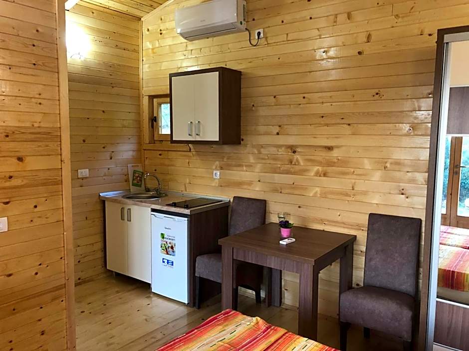 Casa Mila apartments & bungalows