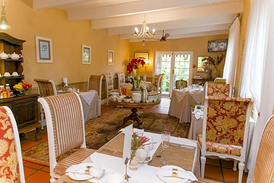 Maison Chablis Guest House