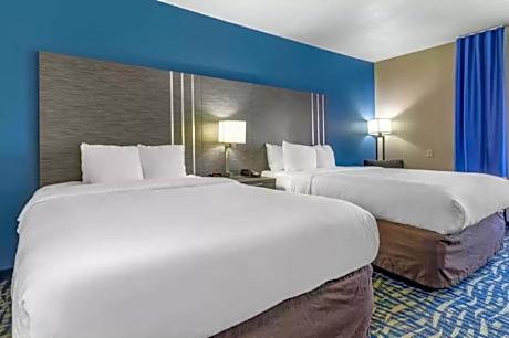 Queen Room with Two Queen Beds- Non-Smoking