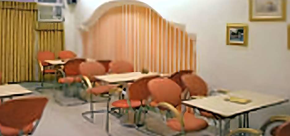 Hotel Cj International