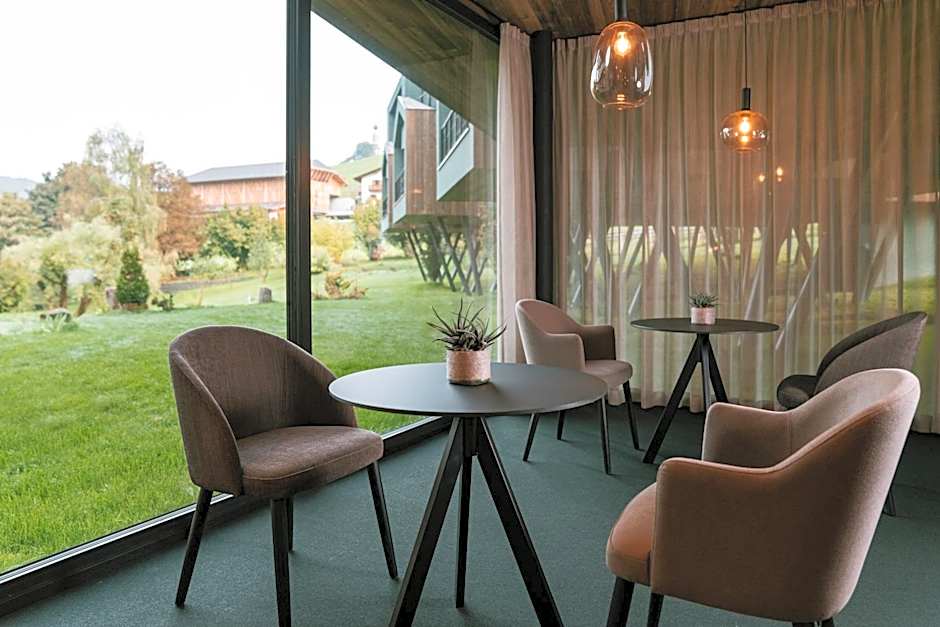 Floris Green Suites by Parc Hotel Florian