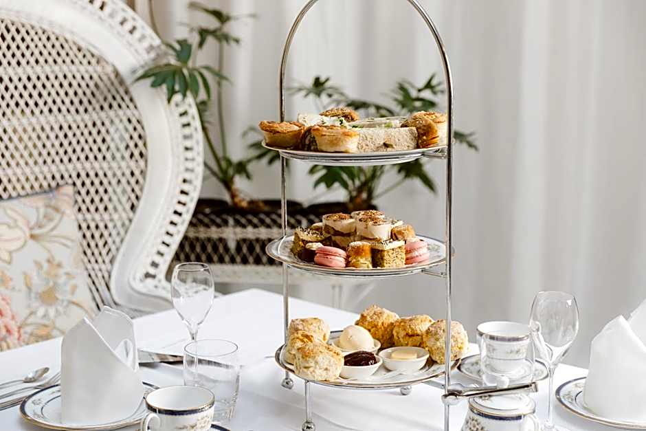 Hadley's Orient Hotel