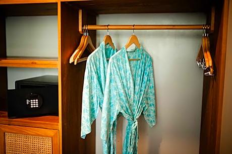 Deluxe  Room with Private Garden