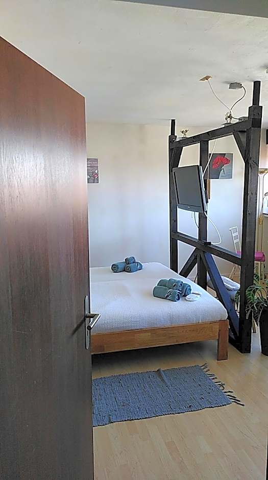 ZUR POST - HÜLCHRATH
