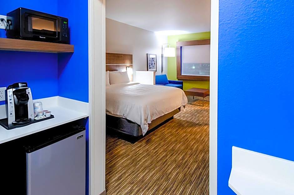 Holiday Inn Express And Suites Taylor By IHG