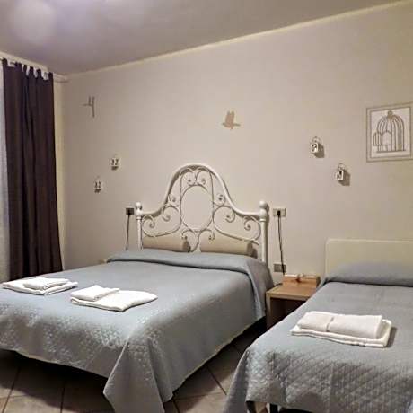 Triple Room with Private Bathroom