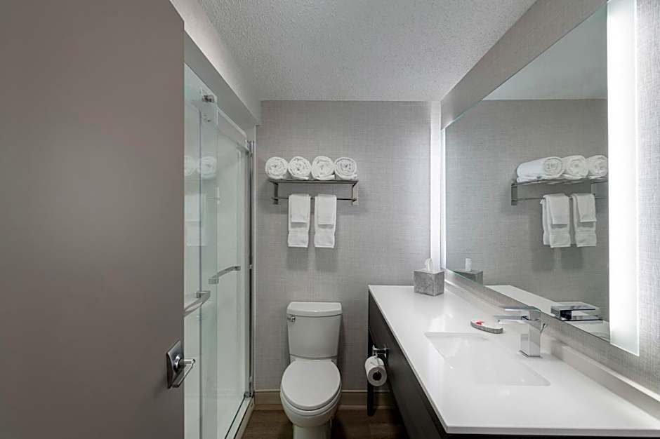 Holiday Inn Express South Burlington - Downtown By IHG