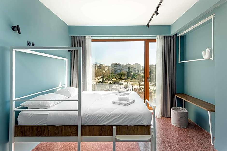 Zeus is Loose Hostel