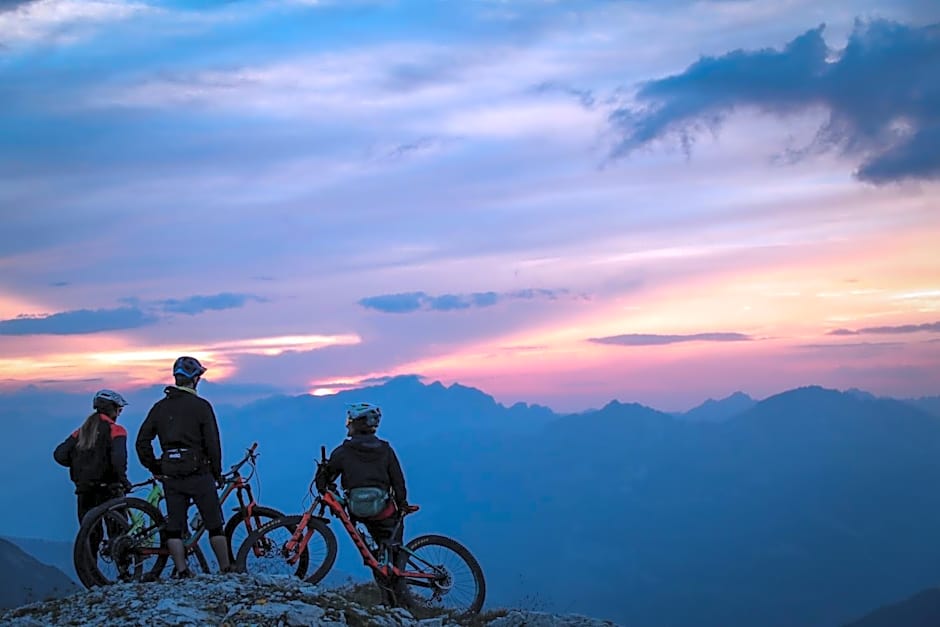 AVES Hotel&Apartment Arosa