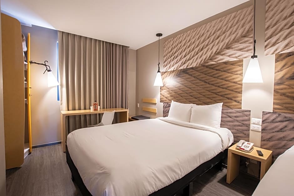 ibis Tijuana