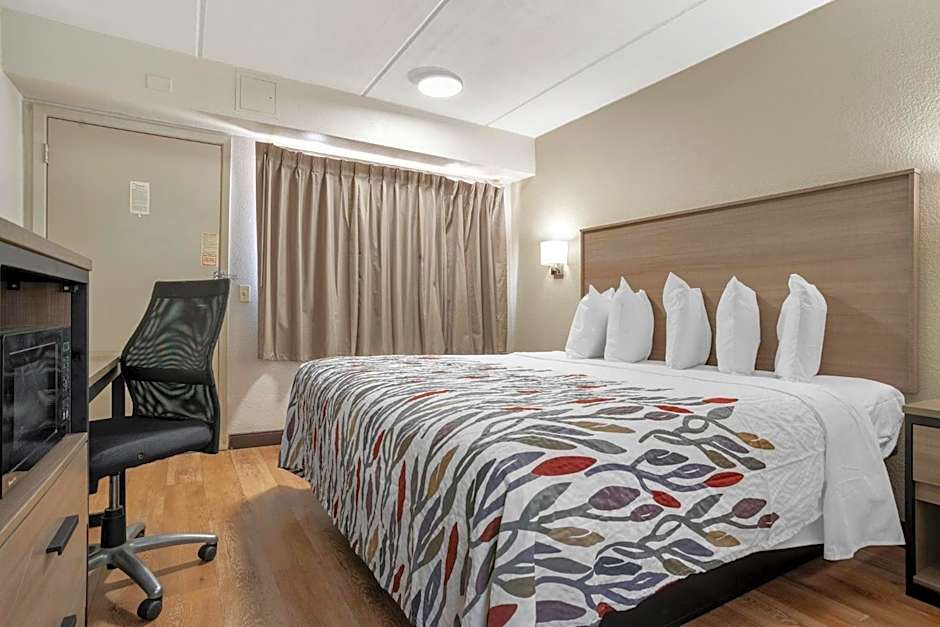 Red Roof Inn - West Monroe