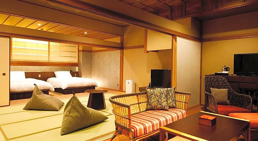 Awaji Hamarikyu - Sumoto Onsen