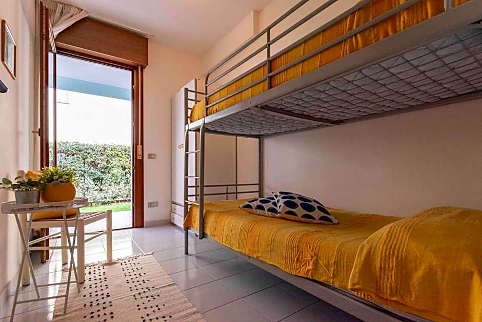 Welcoming flat with private garden-Beahost