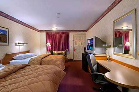 Deluxe Queen Room with Two Queen Beds - Disability Access/Non-Smoking