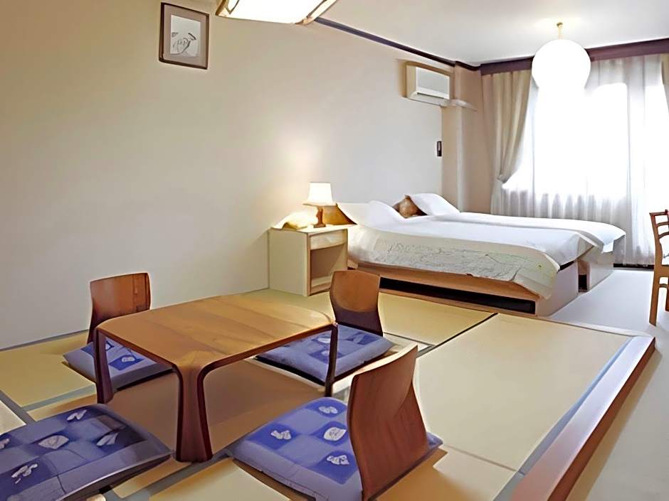 Petit Hotel Shitaka