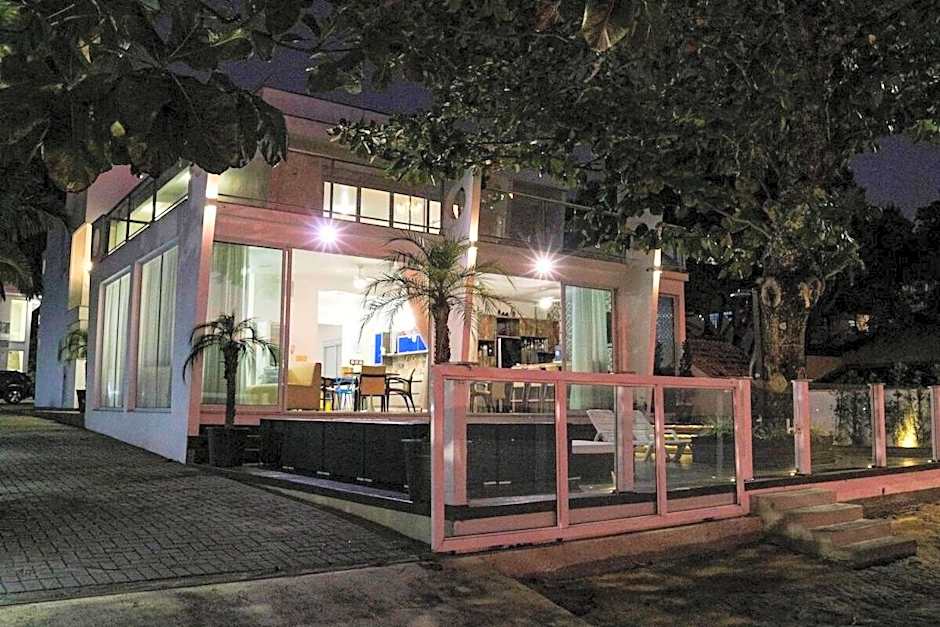 Charme, pôr do sol, praia privada. Exclusividade.