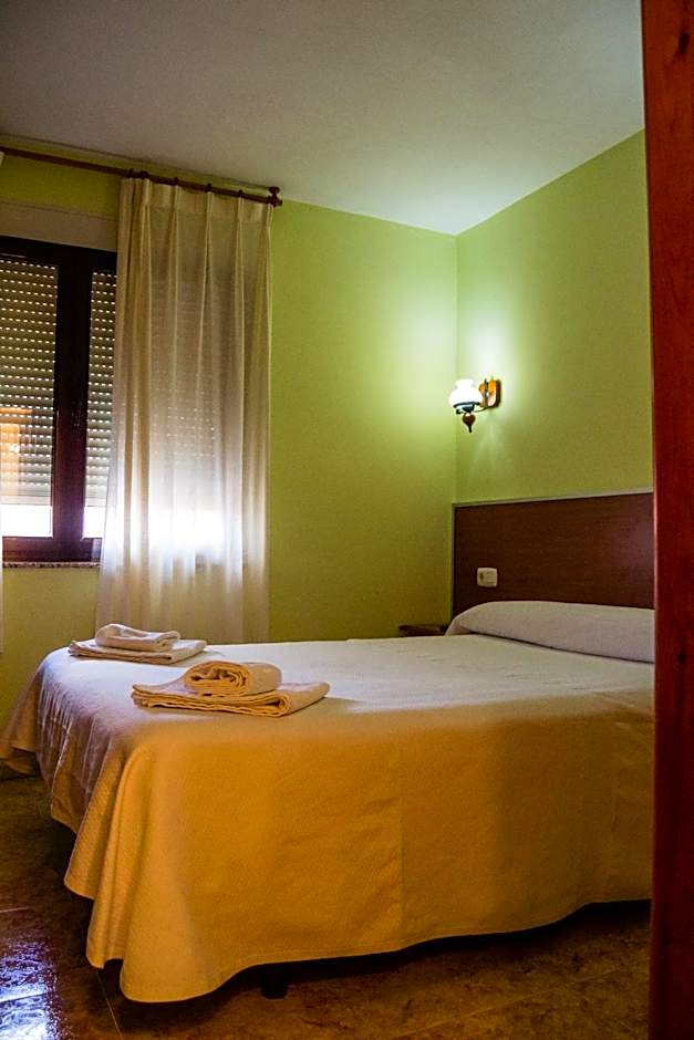 El Roble Hotel Restaurante