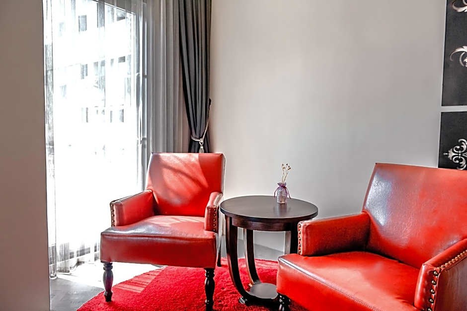 No. 9 Hotel