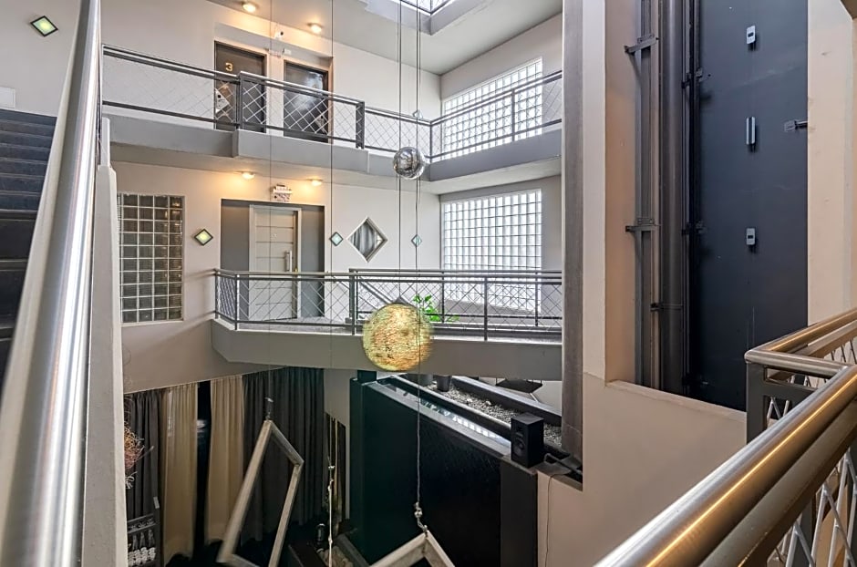 Prodeo Hotel + Lounge