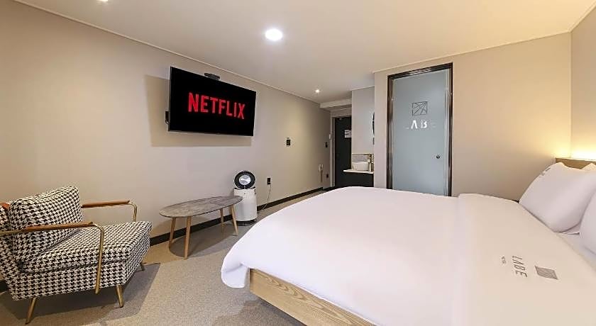 LABE HOTEL
